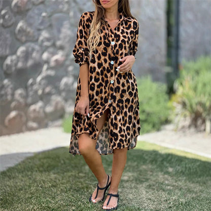 Rochie cămașă supradimensionată cu imprimeu leopard